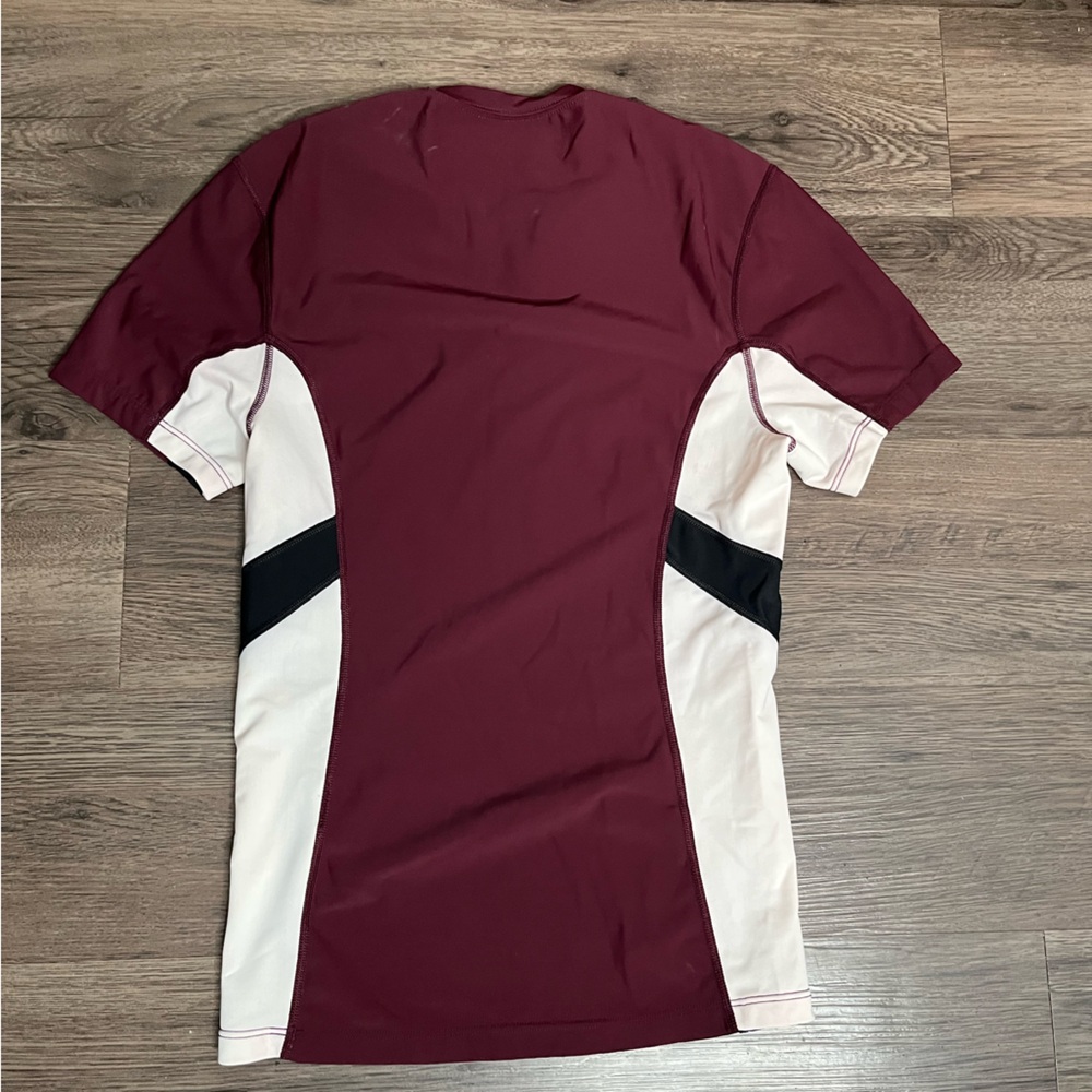 ASICS Dri Fit T Shirt (Men’s Medium) - Picture 4 of 4